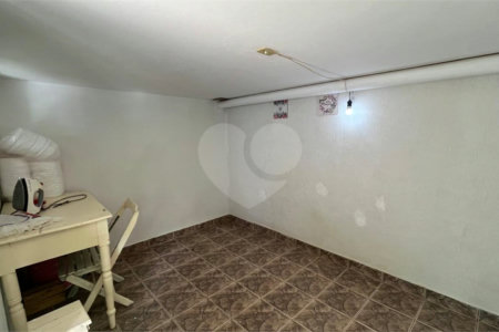 Casa à venda com 2 quartos, sendo 1 suíte, no Centro, Sarapuí, SP