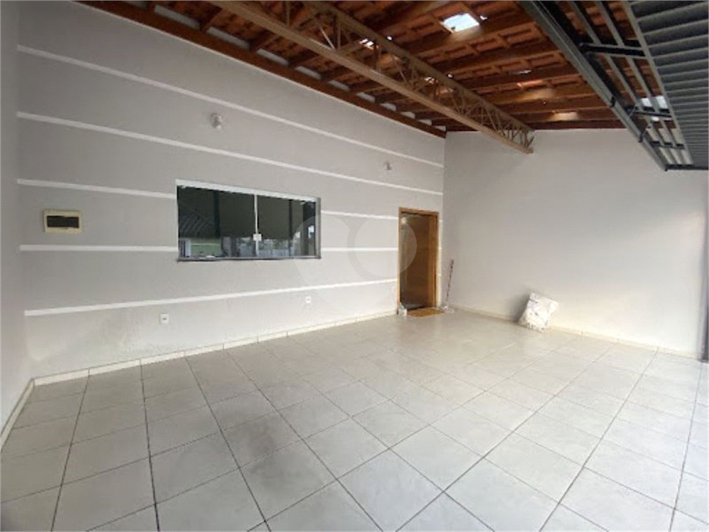 Casa à venda com 4 quartos, sendo 2 suítes,  em Jardim Santa Marta III, Salto, SP