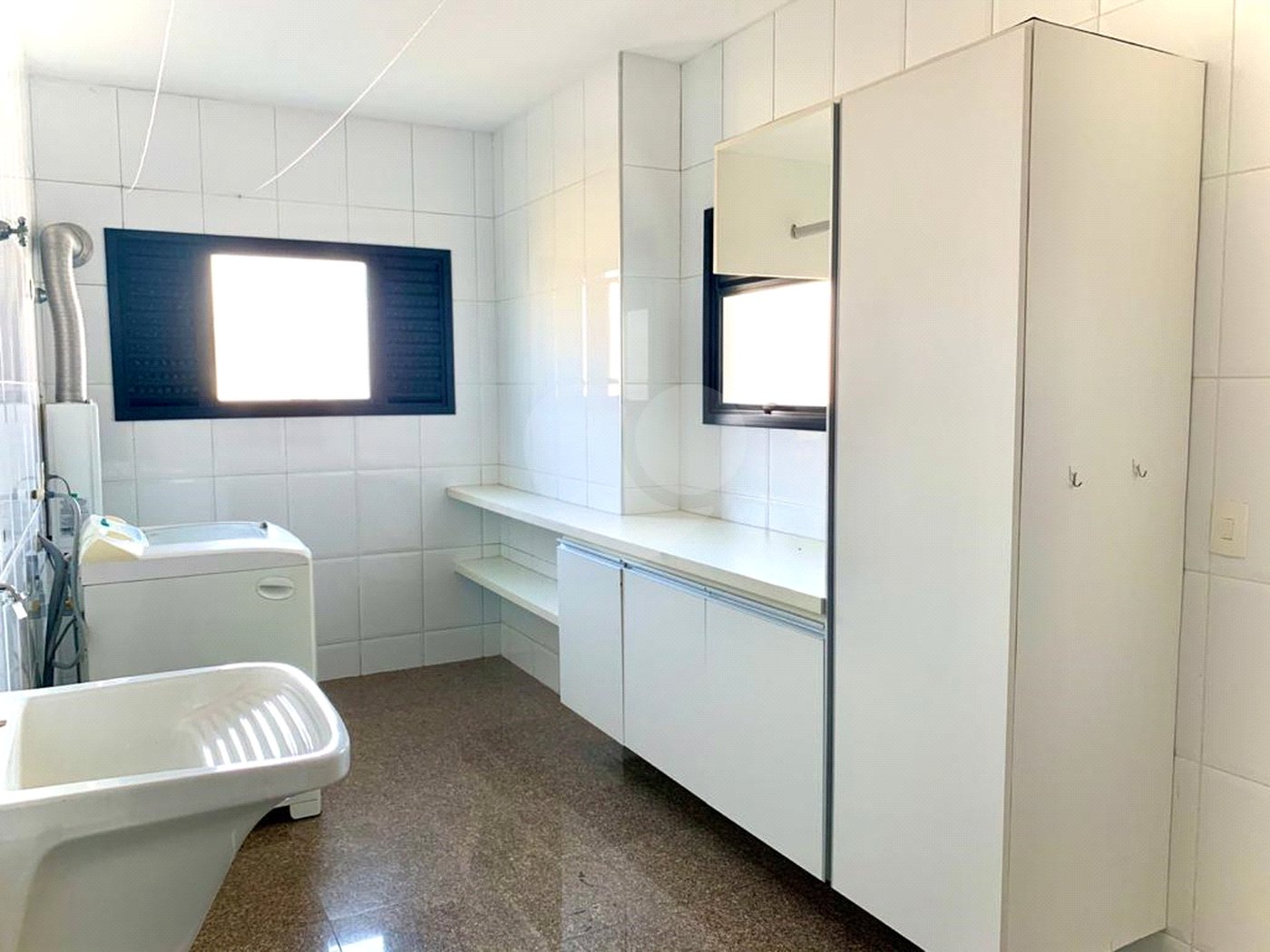 Apartamento à venda com 4 suítes em Jardim Marajoara, São Paulo, SP
