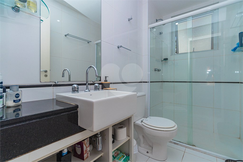 Casa à venda com 4 suítes no condomínio Vila Inglesa, São Paulo - SP
