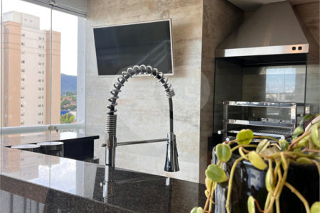 Apartamento à venda com 3 quartos, sendo 1 suíte,  em Vila Suissa, Mogi das Cruzes, SP