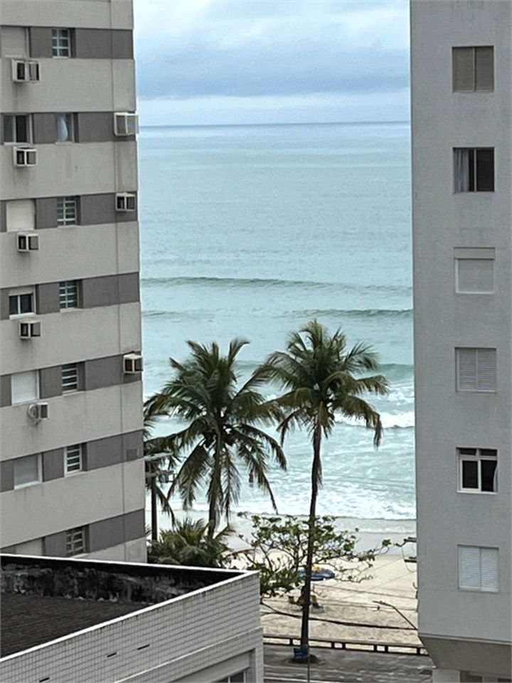 Apartamento de 1 Dormitório na Quadra da Praia das Pitangueiras – Localização Privilegiada!