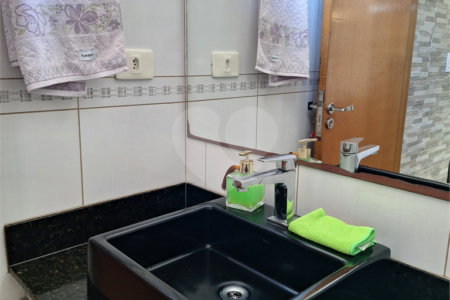 Casa à venda com 2 quartos em Vila Paulicéia, São Paulo, SP