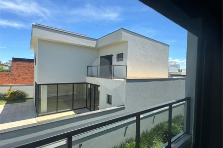 Casa à venda com 4 suítes no condomínio Villas do Golf, Itu - SP