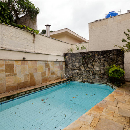 Casa de Vila para alugar com 4 quartos, sendo 1 suíte, em Granja Julieta, São Paulo, SP