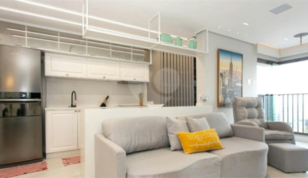 Apartamento à venda com 2 quartos, sendo 1 suíte,  em Chácara Seis de Outubro, São Paulo, SP