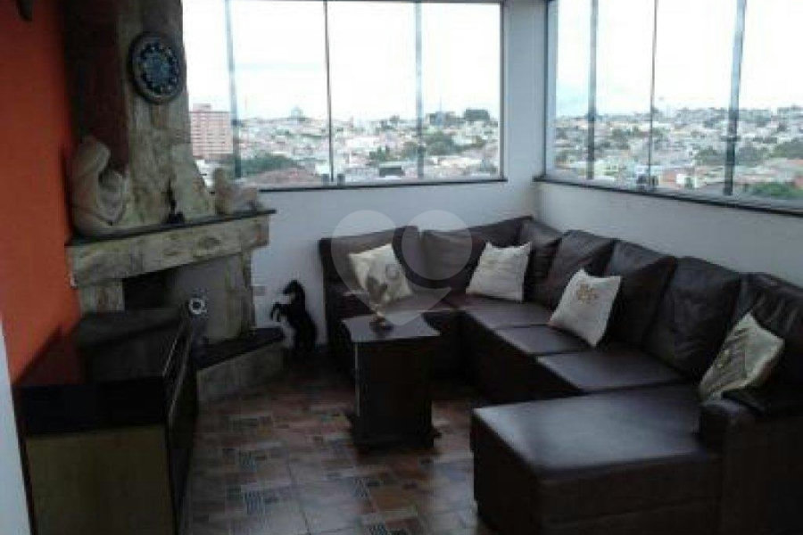 Sobrado à venda com 4 quartos, sendo 2 suítes, em Penha, São Paulo, SP