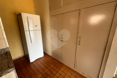 Casa à venda com 3 quartos, sendo 1 suíte, em Parque Santa Marta, São Carlos, SP