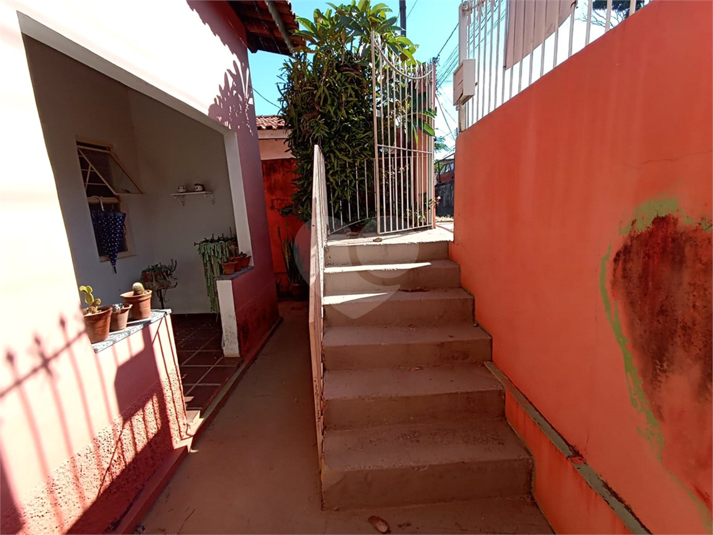 Casa à venda com 5 quartos, sendo 1 suíte, em Jardim Itália, Itapetininga, SP