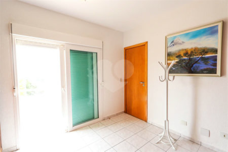 Casa à venda com 4 quartos, sendo 1 suíte, em Jardim Franca, São Paulo, SP