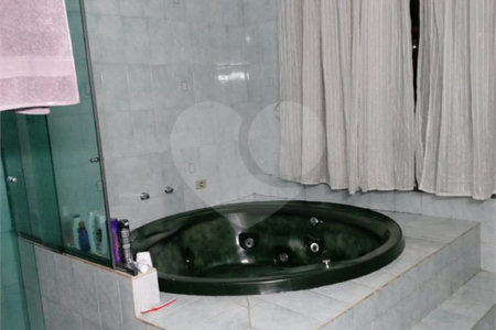 Sobrado à venda com 4 quartos, sendo 1 suíte, em Vila Rosália, Guarulhos, SP
