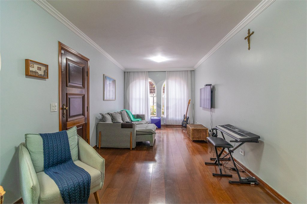 Sobrado à venda com 3 quartos, sendo 1 suíte,  em Vila Mascote, São Paulo, SP