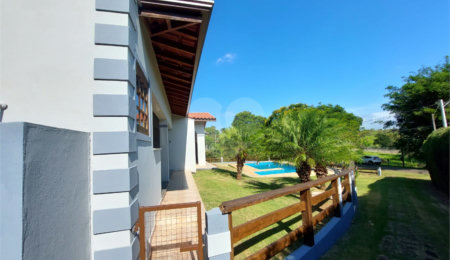 Casa à venda com 4 suítes no condomínio Monte Belo, Salto - SP