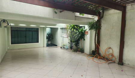 Sobrado à venda com 3 quartos, sendo 1 suíte,  em Vila Paulicéia, São Paulo, SP
