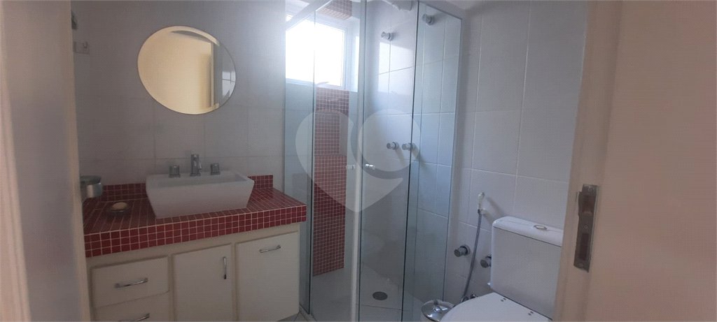 Casa à venda com 3 suítes no condomínio Parque Arco Iris, Atibaia - SP