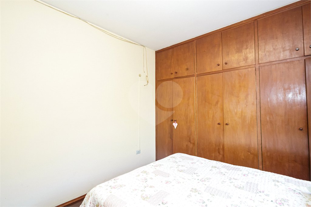 Sobrado à venda com 4 quartos, sendo 1 suíte, em Alto da Boa Vista, São Paulo, SP