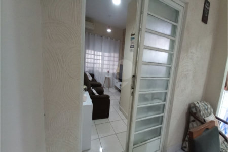 Casa Térrea à venda com 2 quartos em Vila Avaí, Indaiatuba, SP