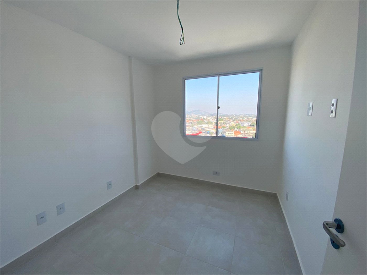 Apartamento à venda com 2 quartos, sendo 1 suíte, em Campo Grande, Rio de Janeiro, RJ