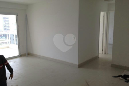 Apartamento à venda com 2 quartos, sendo 1 suíte, em Água Branca, São Paulo, SP