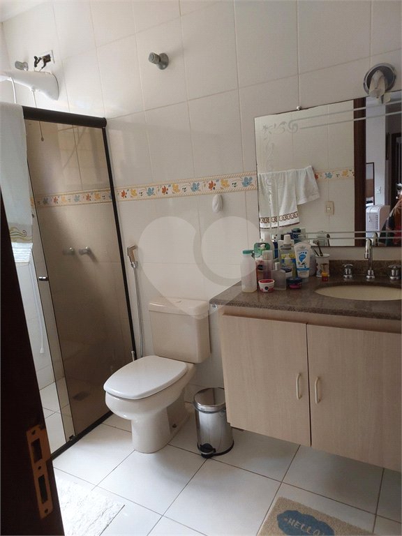 Casa Térrea à venda com 4 quartos, sendo 2 suítes,  em Vila Esperia ou Giglio, Atibaia, SP