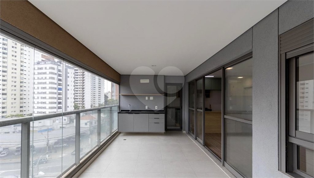 Apartamento à venda ou para alugar com 2 suítes em Vila Olímpia, São Paulo, SP