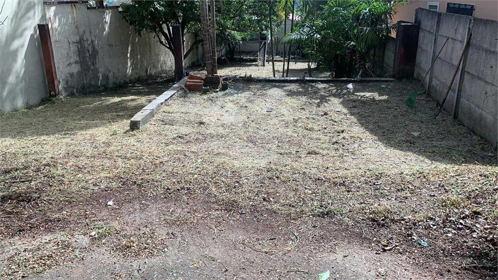 Terreno em Atibaia com 390 m² bairro Jardim dos Pinheiros e pronto para construir