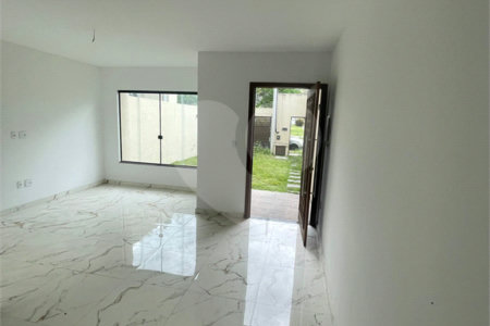 Casa em condomínio à venda com 3 quartos, sendo 1 suíte, em Guaratiba, Rio de Janeiro, RJ
