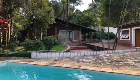 Casa à venda com 3 quartos, sendo 1 suíte,  em Serra da Cantareira, Mairiporã, SP