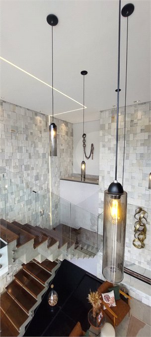 Casa à venda com 3 suítes no condomínio Figueira Garden, Atibaia - SP