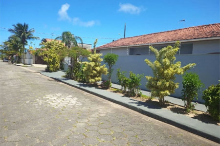 Casa com 3 dormitórios à venda, 132 m² por R$ 530.000,00 - Balneário Marambaia - Itanhaém/SP