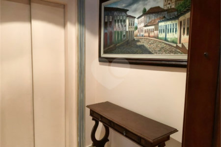 Apartamento à venda com 3 quartos, sendo 1 suíte, em Alto da Boa Vista, São Paulo, SP