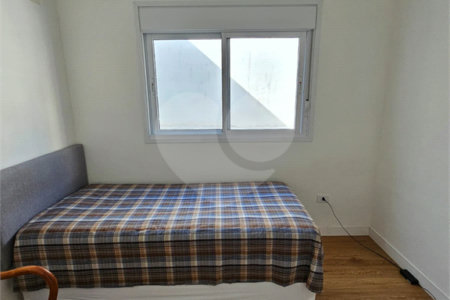 Sobrado à venda com 3 quartos, sendo 2 suítes, em Chácara Monte Alegre, São Paulo, SP