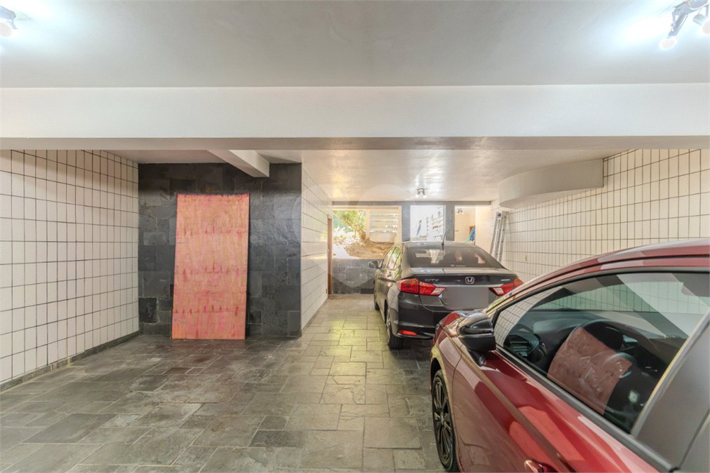 Sobrado à venda com 4 quartos, sendo 2 suítes, em Jardim Prudência, São Paulo, SP