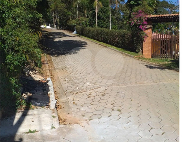 Casa à venda com 3 quartos, sendo 1 suíte,  no condomínio Mirante da Mantiqueira, Mairiporã - SP