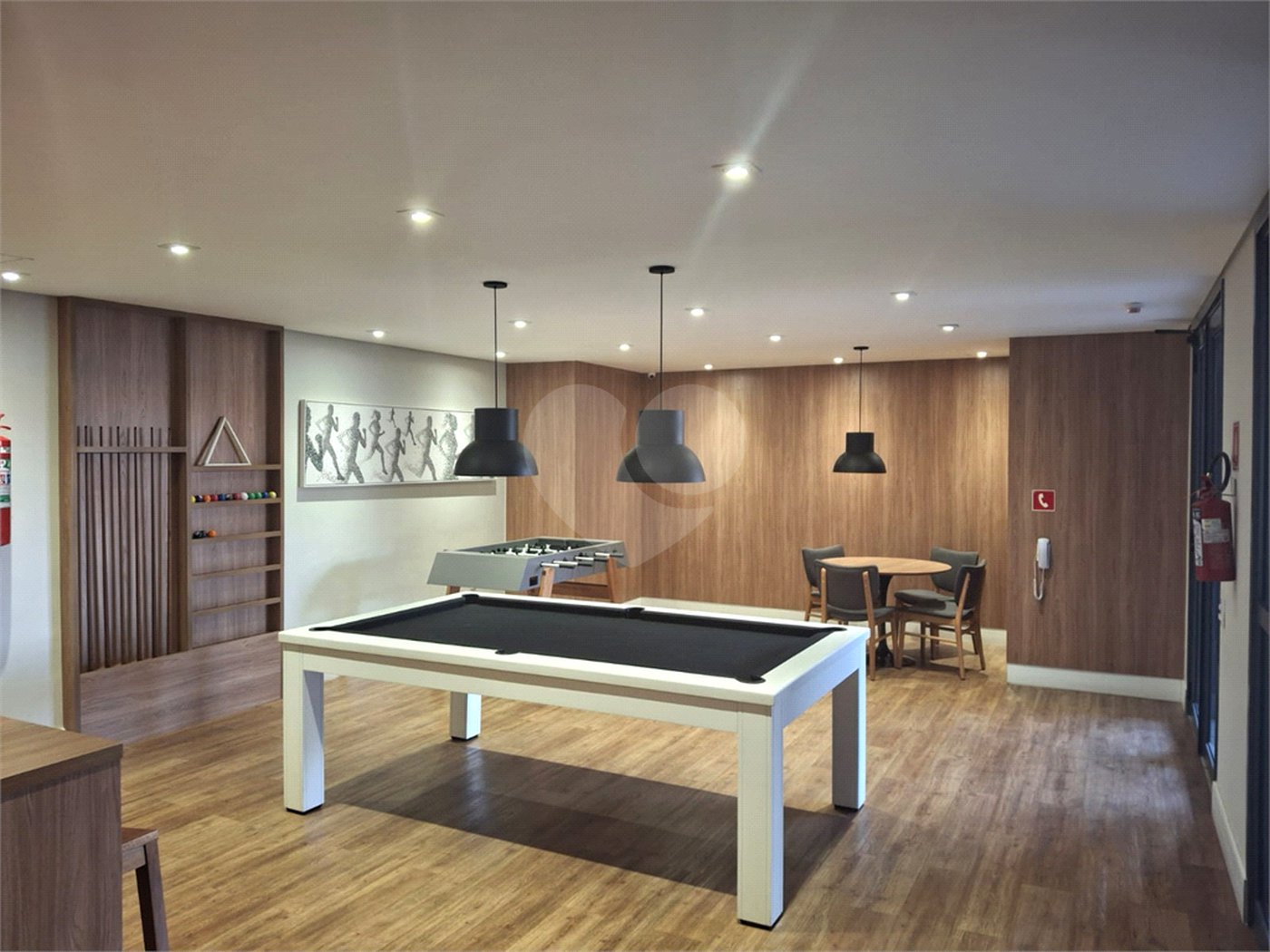 Apartamento à venda com 2 quartos, sendo 1 suíte,  em Ferreira, São Paulo, SP