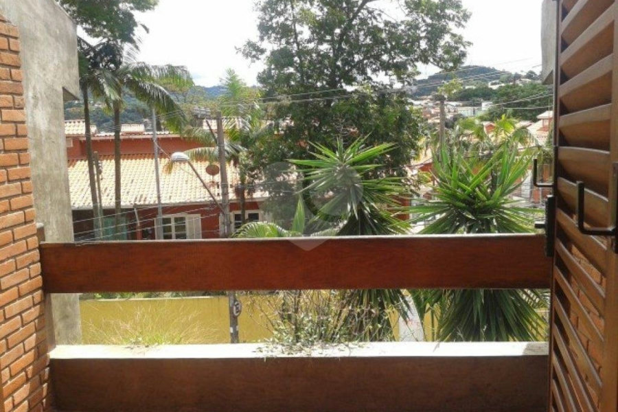 Sobrado à venda com 3 quartos, sendo 1 suíte, em Palmas do Tremembé, São Paulo, SP