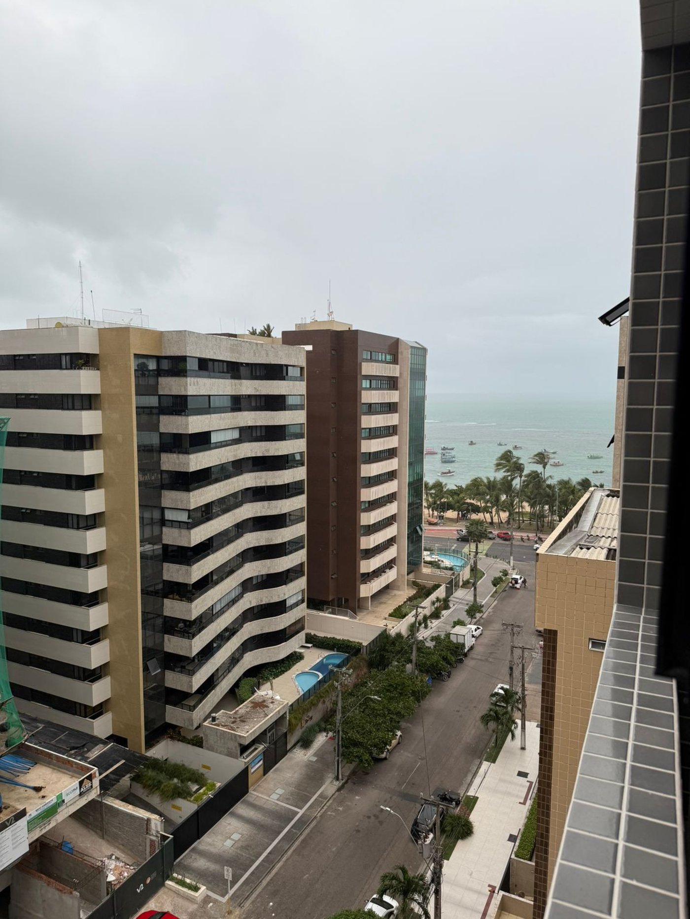 Apartamento à venda com 2 quartos, sendo 1 suíte, em Ponta Verde, Maceió, AL
