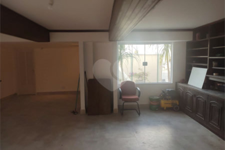 Casa à venda com 3 quartos, sendo 2 suítes, em Jardim Santa Rosália, Sorocaba, SP