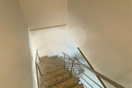 Sobrado à venda com 3 quartos, sendo 1 suíte,  em Vila Maria Alta, São Paulo, SP