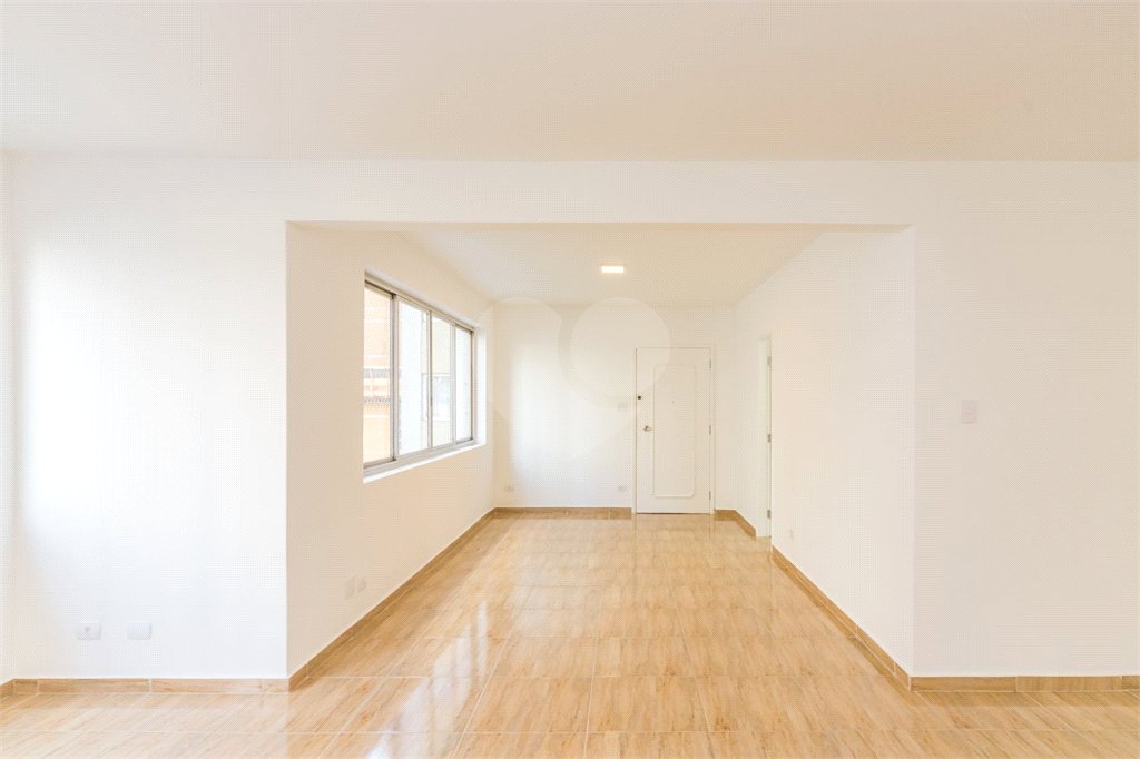 Apartamento à venda com 3 quartos, sendo 1 suíte, em Itaim Bibi, São Paulo, SP