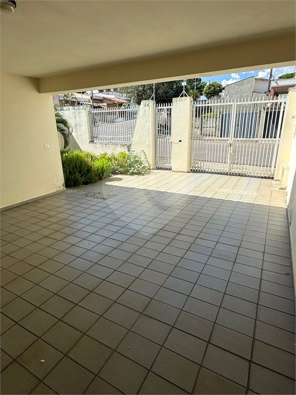 Casa à venda com 4 quartos, sendo 1 suíte,  em Vila Romão, Salto, SP