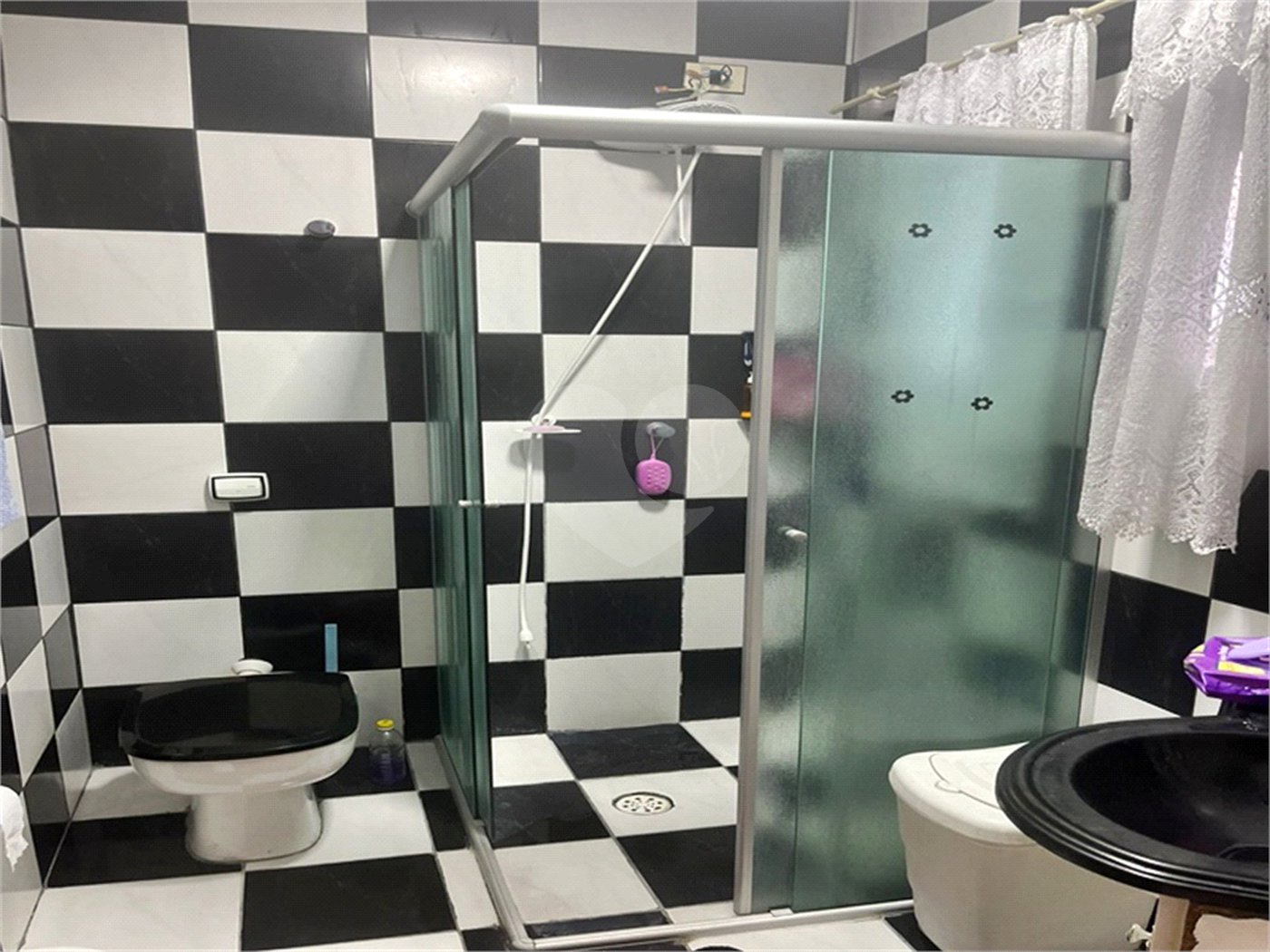 Sobrado à venda com 3 quartos, sendo 1 suíte, em Vila Galvão, Guarulhos, SP