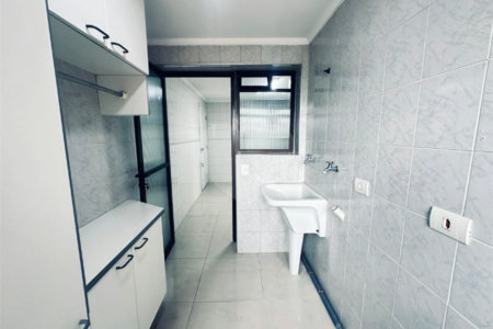 Apartamento à venda com 3 quartos, sendo 1 suíte, em Alto da Boa Vista, São Paulo, SP