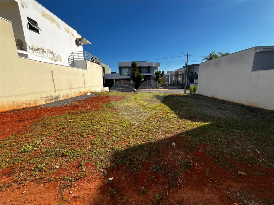 Terreno à venda em Vila Popular, Itapetininga, SP