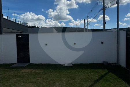 Casa à venda com 3 quartos, sendo 1 suíte, no condomínio Parque Guará, Rio de Janeiro - RJ