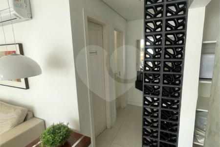 Apartamento à venda com 3 quartos, sendo 2 suítes, em Vila Regente Feijó, São Paulo, SP