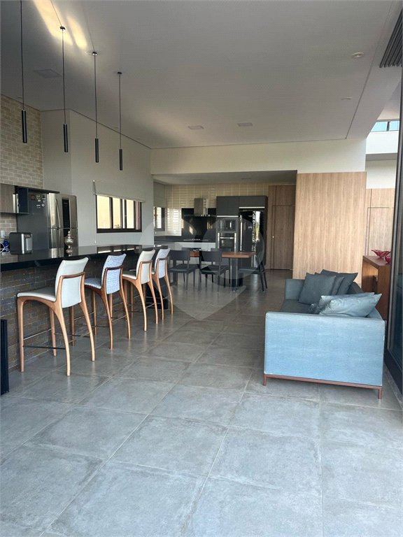 Casa à venda com 4 suítes no condomínio Residencial Campo de Toscana, Vinhedo - SP