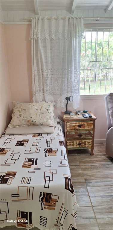 Casa à venda com 3 quartos, sendo 1 suíte, em Condomínio Flamboyant-b, Atibaia, SP