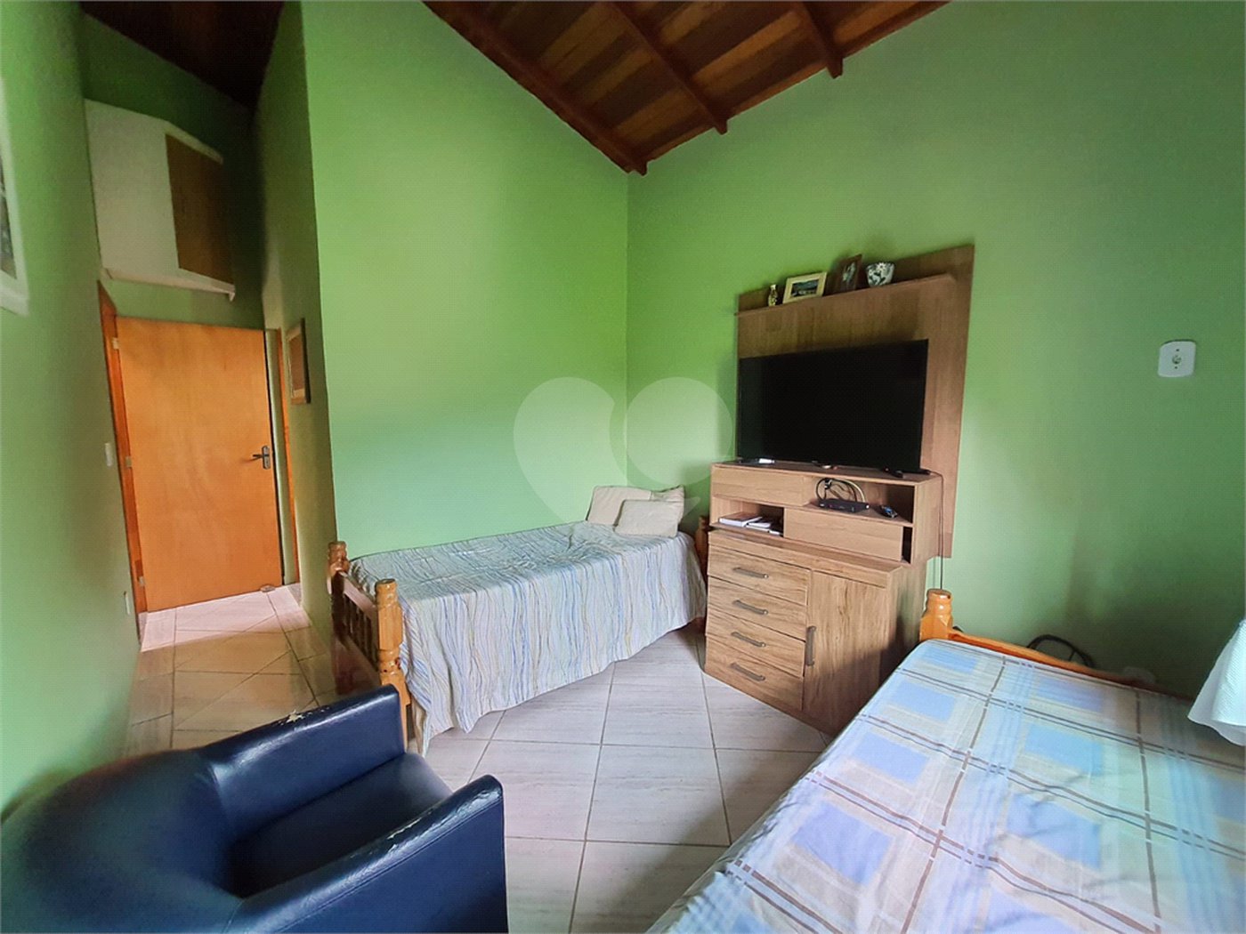 Chácara à venda com 3 quartos, sendo 2 suítes,  em Estância San Remo, Atibaia, SP