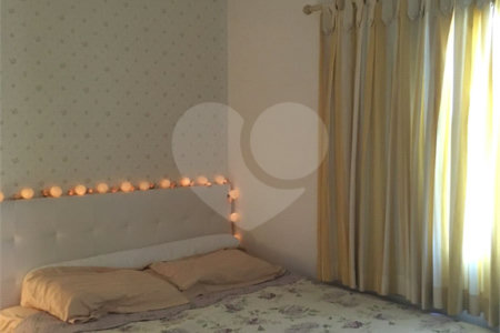 Apartamento à venda com 2 quartos, sendo 1 suíte,  em Vila Andrade, São Paulo, SP